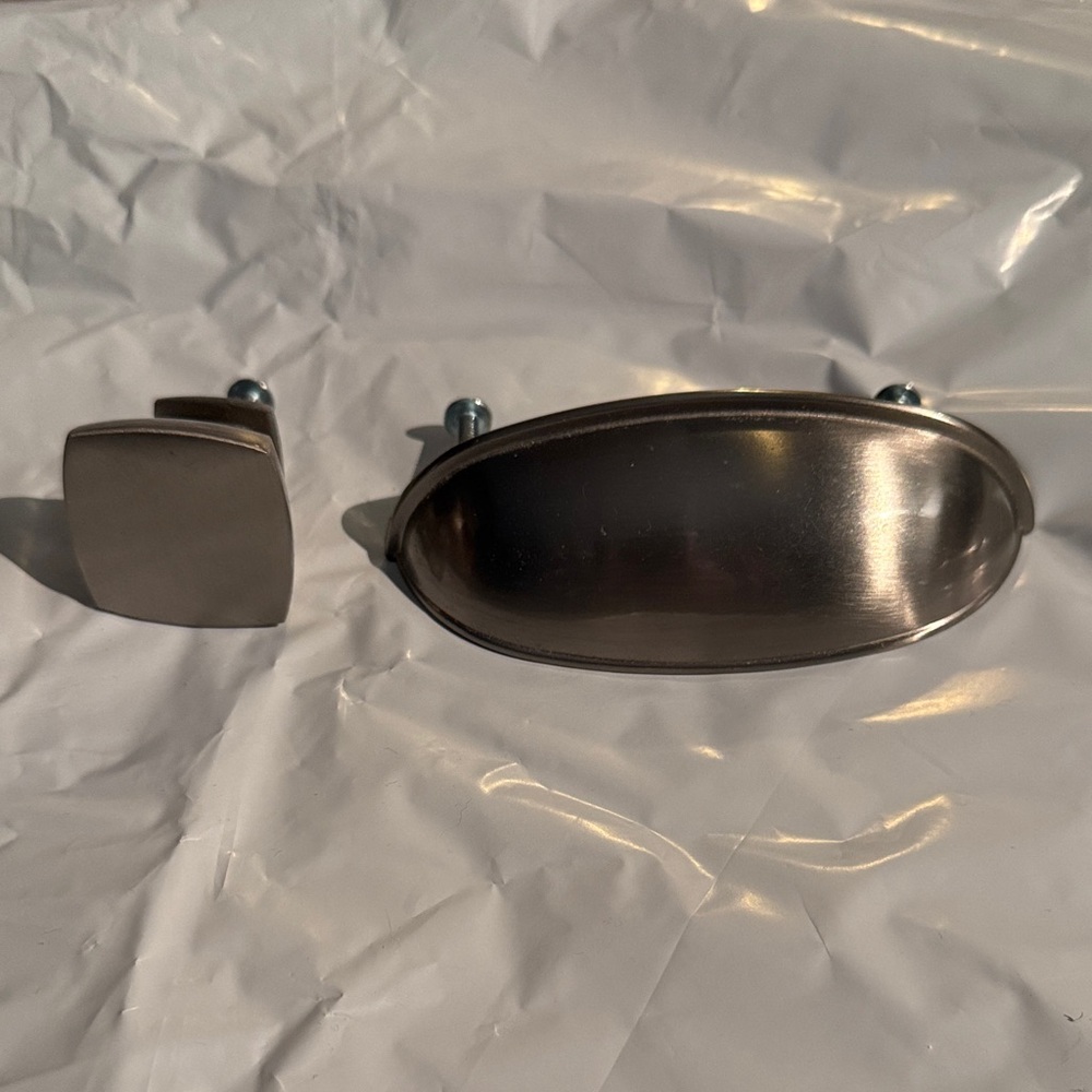 Brushed Nickel Cabinet Handles and Knobs